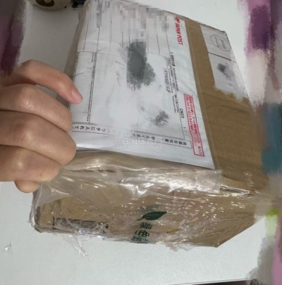 发货快物流快，每日签到积分可抵抗，APP界面简洁，新手有指引，支持多站点商品合并发货，全自动下单秒完成，汇率透明无隐藏费用￼￼￼。购物体验感非常满意。