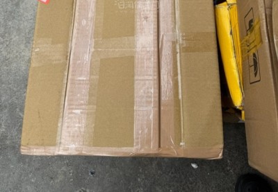 在挖煤姬切的第三批萌物！谁能拒绝毛茸茸的日系动漫周边呢？在挖煤姬淘到的轻松熊熊弟圣诞限定款和宝可梦波加曼小挂件，直接把可爱值拉满！熊的圣诞装细节满分，毛绒软乎乎的，抱着超治愈；波加曼小巧精致，挂在包上超吸睛～
	
物流选了竹蜻蜓线路，速度快还很稳，包裹到手完好无损，...
