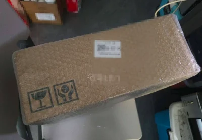 又到了一个包裹，这个是空运的小包裹，东西不多，速度比较快，里面有4个md和一个cd，期望有两个能读就不错了，结果运气出乎意料的好，只有一个md不能读，其他基本都功能正常，很满意的一单。