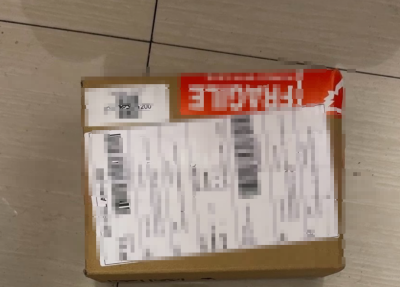 卖家发货很快，打包的也很好，没有任何瑕疵，物流也很快，包装无破损，收到很喜欢，与卖家描述的完全一致，真的很喜欢，完全超出期望值，发货速度非常快，包装非常仔细、严实。物流公司服务态度很好，运送速度很快