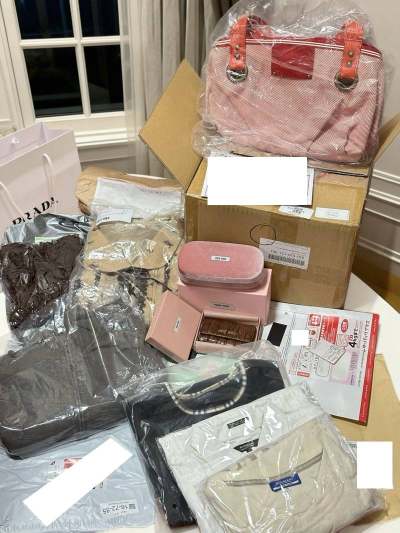 真的太爱这个平台了，特别喜欢Burberry的中古包包和衣服，国内价格炒的比较高，但是在挖煤几十块钱甚至就能拿下！！价格真的特别香，而且款式也非常多，每次逛挖煤就像挖宝藏一样总是能淘到很稀有很喜欢的款式～会一直钟爱这个平台的！！