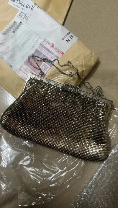 是数不清第几次在挖煤姬购物啦、这一次也是很满意的买了很多小小的精致零钱包。银色的特别精致漂亮。小小的很美很有晚宴包的感觉。客服也很好，海运速度也很快。整体很满意。

 

