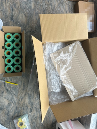 非常美丽的3m343 层层打包的很到位很多泡沫垫材 运费用积分减掉了 总体来说非常非常好价 选的海运但是也挺快的 


