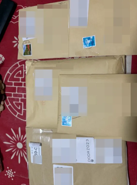 一直担心漂洋过海，怕生写跟cd都受损。没想到每一个卖家都保存的好好ദ്ദി（• ˕ •マ.ᐟ切煤就找挖煤姬


