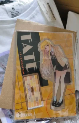 ar15是我最喜欢的角色。国内的谷子也买了不少。本来想过来看看日谷有没有没见过的。没想到遇到有卖衣服的。而且才三十几块。我直接拿下。菲特也好可爱

 


 