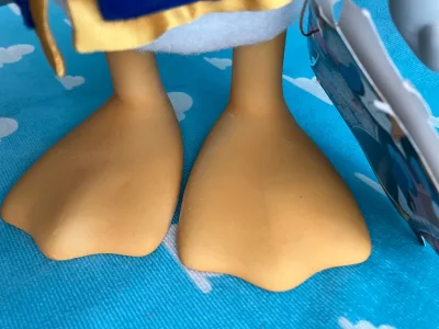 一箱昨天收到的。箱内物品不多，外箱比较大，也重，箱内泡泡纸塞的满满，保护到位。物品本身带箱也没压坏。