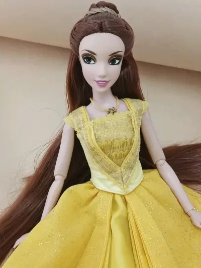 特别棒经常可以蹲到好价娃娃，这个真人贝儿之前一直想要，在去年蹲到的，特别省心，省力完全可以放心购买。