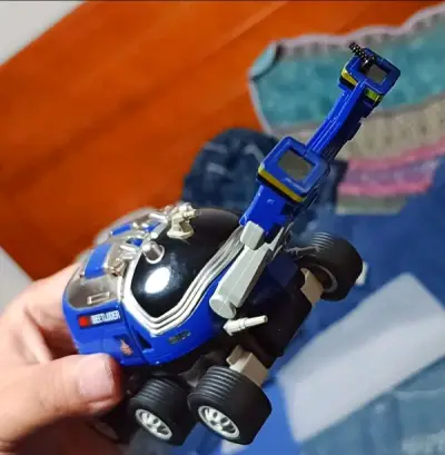 东西还可以，就是绿的坏了，还行东西是齐的，算是我比较喜欢的了，玩法来说还可以，就是绿的塑料强度不行有点烦恼