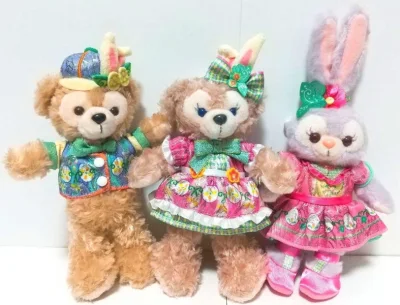 很满意的一次购物 
每次都寄ems相对于其他的来说很快
然后就是我申报的时候比380多了几块钱 
然后就被税了70多 按照百分之20了
真的很惨 挂件都很新很喜欢
下次还会继续购买
ems可以用积分抵钱
希望能挖到更多好物