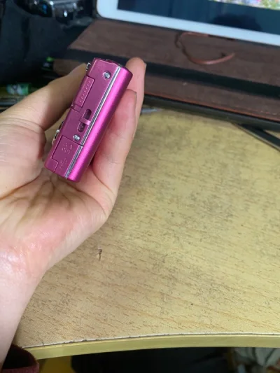 很好很喜欢很新和卖家描述的是一样的，很喜欢很好用，价格也是特别的划算比国内便宜多很多，东西也很好，发的ep国际物流也很不错