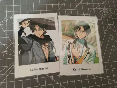 EMS小包发回，给友的，一下子有点上头因为莲巳敬人很可爱（不是）。在骏河屋切了指偶还有agf的像素挂件！像素挂件很少见国内基本没有看到所以凑个邮费也就一起切回来了。 祝越来越好！