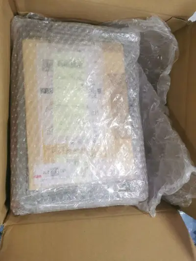 很意外的到了，平台上都没有更新物流信息。还纳闷呢，咋这么多天都没有消息，结果就收到了。只能说真的快，非常满意的一次购物，还会继续下单的。