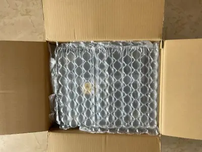 这次用的竹蜻蜓非常完美
收到货第一时间拆外包装然后内部加了泡泡纸包裹
的很厚箱子内部也有完美的泡泡纸填充质量非常
好!完全超出我的期望值!总的来说这次是很满意
的购物体验!感谢竹蜻蜓的配送真的省心安心放心
下次还要竹蜻蜓!