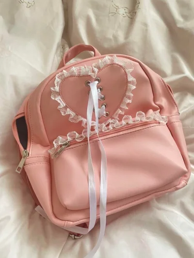 这次包装得很妥善成色也和图片描述相一致
客服也会及时沟通看备注
开通空运后物流走ep一个星期就到了
当天放行没有产生额外的关税
非常喜欢这个粉色的背包
当作收藏或日常使用都没有问题
一次愉快而又顺利的海淘经历♪(´∪`●)ゝ