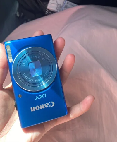 每次都有用心在挖哪！等待的时候总是在期待，期待的同时又觉得有些小漫长，不过收到了以后就觉得那些等待都不算什么啦！嘿嘿！这次分别是佳能ixy60f、索尼w350、松下tz7，不得不说这台佳能的蓝太戳我了！亮眼又特别！爱死了！