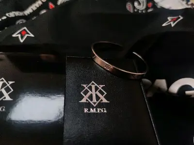 这单EP主要是刚开始挖煤的时候切了一些骏河屋的小垃圾，非常平价，品相新旧都有，需要看运气，这单ep送交承运商之后十天没更新物流，但是下一次更新就已经到国内了，总体时效十几天就到了，还是可以接受到，用来运一些小金额但是相对沉一点的东西，因为只是吃谷，两公斤的上限也很难...