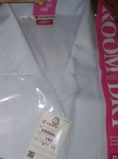 挖煤姬的购物体验很好，教程详细适合新手，收费透明合理。在煤炉上买了全新的闲置衬衫，物美价廉，比代购实惠很多。货物的打包非常仔细，叠放整齐。选择海运的速度也很快，刚好一个月就到了，只是不幸被海关查验被税了。挖煤姬不断升级改进服务，能体会到用心，希望能推出更多的活动，能...