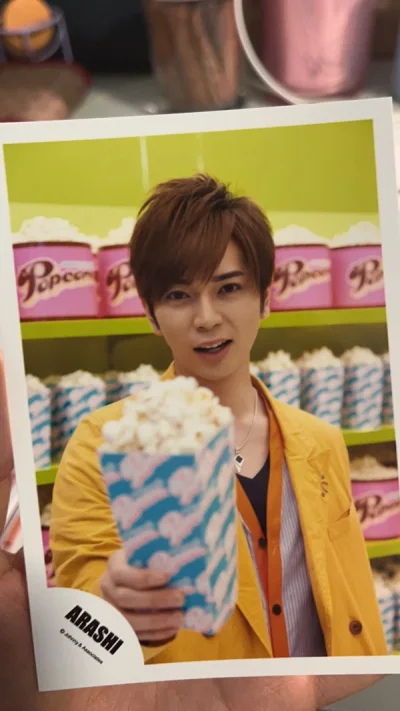 第三个包裹来啦，其实东西挺少的，选了小航空件，今天刚刚拿到烧普，喜欢阿拉希很久啦，这是我买谷的第三个包裹，收到的时候看到yhm好好保存他们也十分安心，运单到的也很快！是一次特别好的购物经历，下一单还在海上，等到了分享