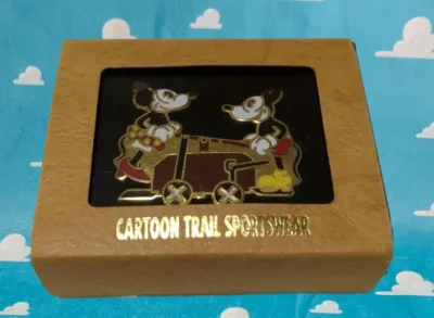 这周收到的一箱，外箱比较大，完整干净无压坏，箱内泡泡纸塞的很多，保护慢慢，摆放整齐，物品无受损压坏，