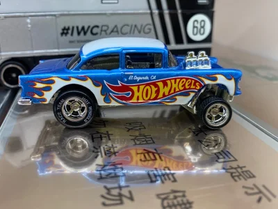 买到了非常稀少的展示柜限定小车，这个车货源很少，价格自然而然也比较高了，属于是真爱才会买的，韭菜王产品……好在对比国内要便宜不少，有一点点安慰到，成色看得出来是全新的，干干净净很舒服，总之很满意！