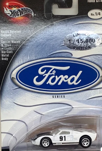 一百多的价格购入三个百分百系列还要什么自行车呢？其中两个还是限量1w5的，简直不要太划算，虽然到手发现是塑料底的……but还是值得，物流发过来也没有损坏，保存的相当好，没有折痕破壳之类的，基本就是出厂的全新样子，棒！