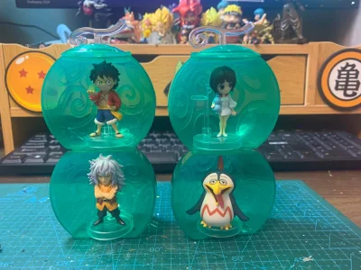 买到了游戏特点 海贼王恶魔果实扭蛋系列 奥德赛四款 还买到了喜欢的龙珠大蛋 魔人布欧抱狗 撒旦魔人布欧洗澡 都很好看