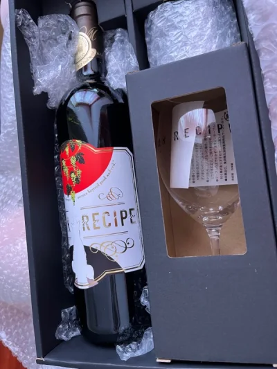 这箱走的海运
3.23寄出 4.15收到包裹
从寄出到收到包裹大致花了23天
感觉速度还可以
包裹稍有点变形 好在里面东西没事 无拆封痕迹
箱内有泡泡纸填充
因为是易碎品担心会有破损
选择了包裹内易碎品泡泡加固的额外服务
使用积分抵扣运费 只花了9
希望下一箱也能顺...