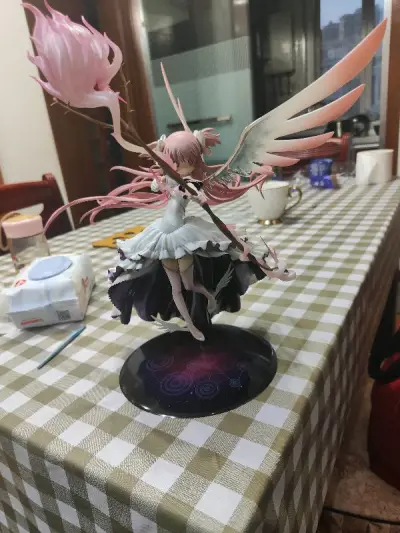 雅虎拍了一件gsc的圆神   因为有点急所以走的ems邮费贵了点 而且圆神包装本来就很大。算岛内邮费一共300多 还被税了80多  不过总的算下来一共1100   主要邮费贵 但比现在国内市场的便宜 我这圆神也没捡漏  捡漏的话应该更便宜 早知道前几个月收的 那时候...