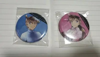 这次买了两对小情侣的吧唧 新兰 平和永恒还有一张透卡二弹的特典卡 这次走的竹蜻蜓 十天就到手了 真的是越来越快 包装很严实 还有气泡垫 安全保护到位