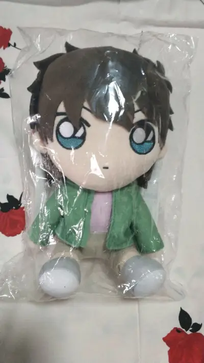 这次买了几张基德的拍立得 基德真是又帅又飒  还有松田阵平的B赏娃娃 可爱啊 这次走的竹蜻蜓 十天就到手了 真的是越来越快 包装很严实 还有气泡垫 安全保护到位