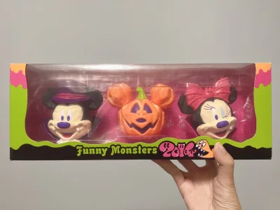 物流很快，隔一周发货的东西基本隔几天就收到了。包装很给力，这次东西都很碎，不是铁皮就是塑料，还有一堆不受压的钥匙链，都完好的收到了。樱花妹和挖煤姬的仓库包装的都非常好。