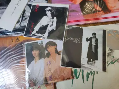 这次的海运非常快啊，只用了17天都不到，非常满意的一次购物。黑胶唱片包装的也非常好，没有任何损坏，购物体验极好。