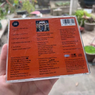 这次刚刚碰上51节日前后  使得物流相对慢了几天  不过尚好派送还是很及时  东西完好无损  点赞挖煤姬！