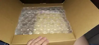 非常愉快的一次购物，货物无明显损坏，15天多点就到了。本次购买的6张CD都可以正常读取。看了一个非常详细的抓轨教程，准备再购买一些自己感兴趣的碟，然后抓了。