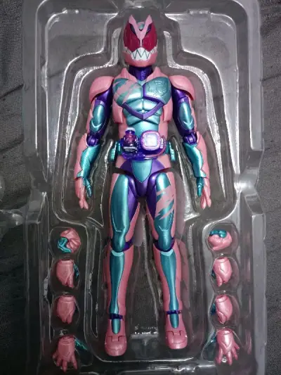 东西很好，没有问题，比国内便宜很多，都是全新未拆的，真的太好看了，发货速度也快，两周不到就到国内了。