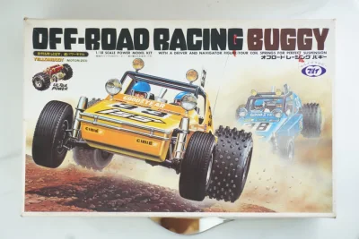 在日拍发现的中古模型玩具 用挖煤姬买到啦
经过了小半个月的等待 打来还是嘎嘎新的棒
全程泡沫包裹 没有一丝的压痕 这个得吹爆
用它来淘各种中古当时物真的太方便啦