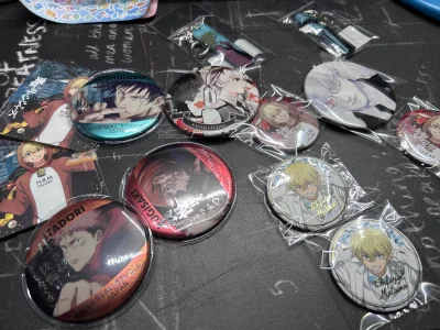 收到了一些小梦情超级开心！！而且超级快，用的竹蜻蜓还很便宜！！快递超级好，没有破的地方，打包超级放心！！