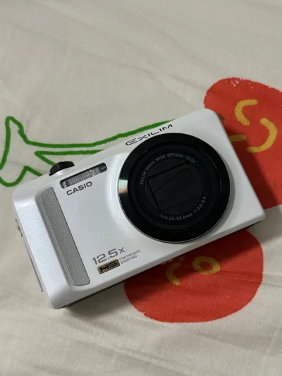 这次分享的是在挖煤姬上挖的数码相机，每一个都巨巨新，还使用正常，好喜欢我的ccd呀！！淘来的东西感觉就是不一样，这里的客服也好好，夸一嘴