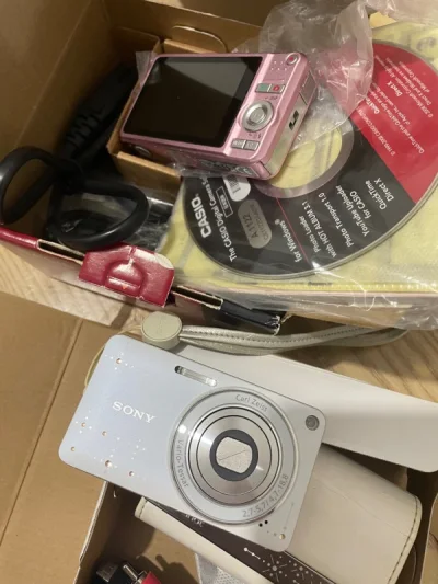 第一次海淘 还挺满意的 凑运费一共买了两个
ccd到手都很完美哦 拍卖的可以蹲一下好价 要注意包不包日本国内运费 （运费挺贵的 ）包装也很好 就是里面放了说明书什么的太重啦 下次懂了可以提前联系卖家丢掉减轻重量哈哈 后续尝试买点别的看看 希望大家都能淘到自己喜欢的东...