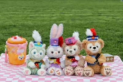 走的海运，把鼓号队四只全部集齐了，四小只真的超级无敌可爱，还以大包的形式买到了南瓜噗噗，蜂蜜罐噗噗以及一些爆米花桶。非常的划算。
像这种大箱一定走海运最划算，虽然被税了但是也只付了50出头。海运还蛮快的而且东西没有损坏。