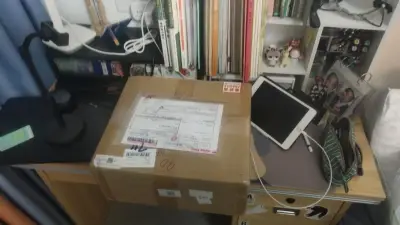 因为这箱都是专辑比较重，接近4kg最后走了海运，一共25天吧，第一次走海运还挺快的，正好撞上劳动节就多等了几天，没有被税 (人 •͈ᴗ•͈) (୨୧•͈ᴗ•͈)◞ᵗʱᵃᵑᵏઽ*♡
加固做得也太强了，东西都没破损，太好啦等下一单啦