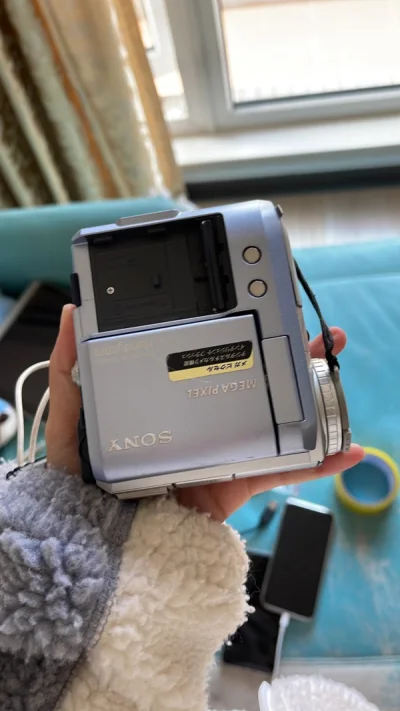 非常喜欢dv机当时国内市场太贵了没有买到合适的于是来到了挖煤姬 非常喜欢这个dv机非常可爱的 功能都是好的很喜欢挖煤姬买东西 买东西走海运比较合适的价格合理还回来的哦～喜欢挖煤姬