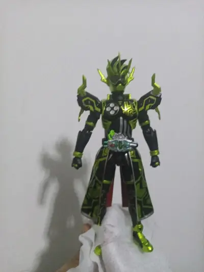 东西很好，没有问题，比国内便宜很多，都是全新未拆的，真的太好看了，发货速度也快，两周不到就到国内了。