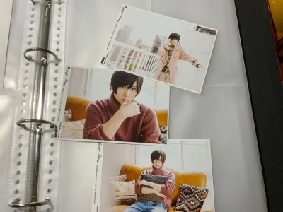 这次都是切的生写，可能五一节快递太多了，物流有一点慢，没能赶在五一节之前到，但是总体的体验还是很不错的！非常感谢挖煤姬，挖煤姬的包装还是很好的，就是被海关查验了有点战损