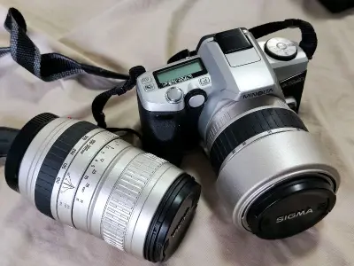 一个机身加两个镜头没有超过2kg，选择了ep小航空，低价的物品和低价的物流，到手只要两百多，太值啦！！！只是因为价格太低导致海关不相信申报的价格，开箱检查卡了好久，几个月才到手?来之不易啊