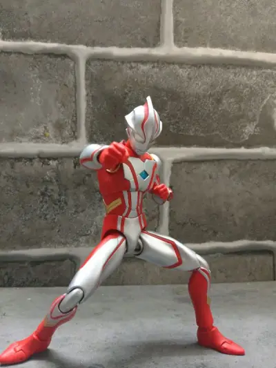 虽然再版了，但是不妨碍东西良心价格，简直梦中情胶，价格永远是性价比的开始，而且连绝版的好物都不少，简直一次比一次惊喜