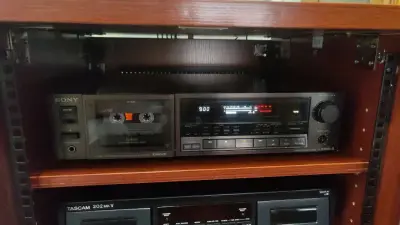 买了好多次挖煤姬，真的儿时的记忆一点点全部收集齐。而且再也不要受国内倒爷的气了！游戏和音乐都收集完成了，比某鱼便宜了50%。