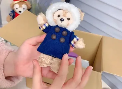 感谢挖煤姬！真的在这里挖到了好多超漂亮的迪士尼挂件！这箱的3只冬日我太爱了，每只状态都好好，不同风格不同颜色太好看了！走挖煤姬的ep到货速度也很快！太开心啦