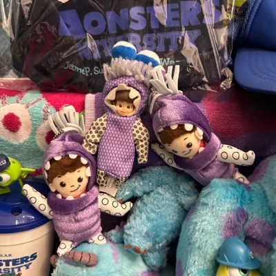 收到箱子真的很开心 因为都是喜欢的怪物公司 每一样都那么的喜欢 很稀有的款式呀 我真的很喜欢！！！樱花妹保存的很好 我觉得每样都好好看！！！珍惜着！！！