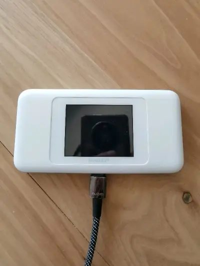 总体感觉来说还是很激动的，就是邮寄时间太长了，等了12天的时间终于到了，东西很新很好，使用起来感觉不错，下单后卖家很快速的就邮寄了。